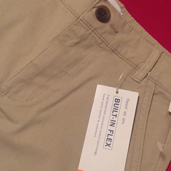 Old navy Boys shorts - Picture 6 of 7
